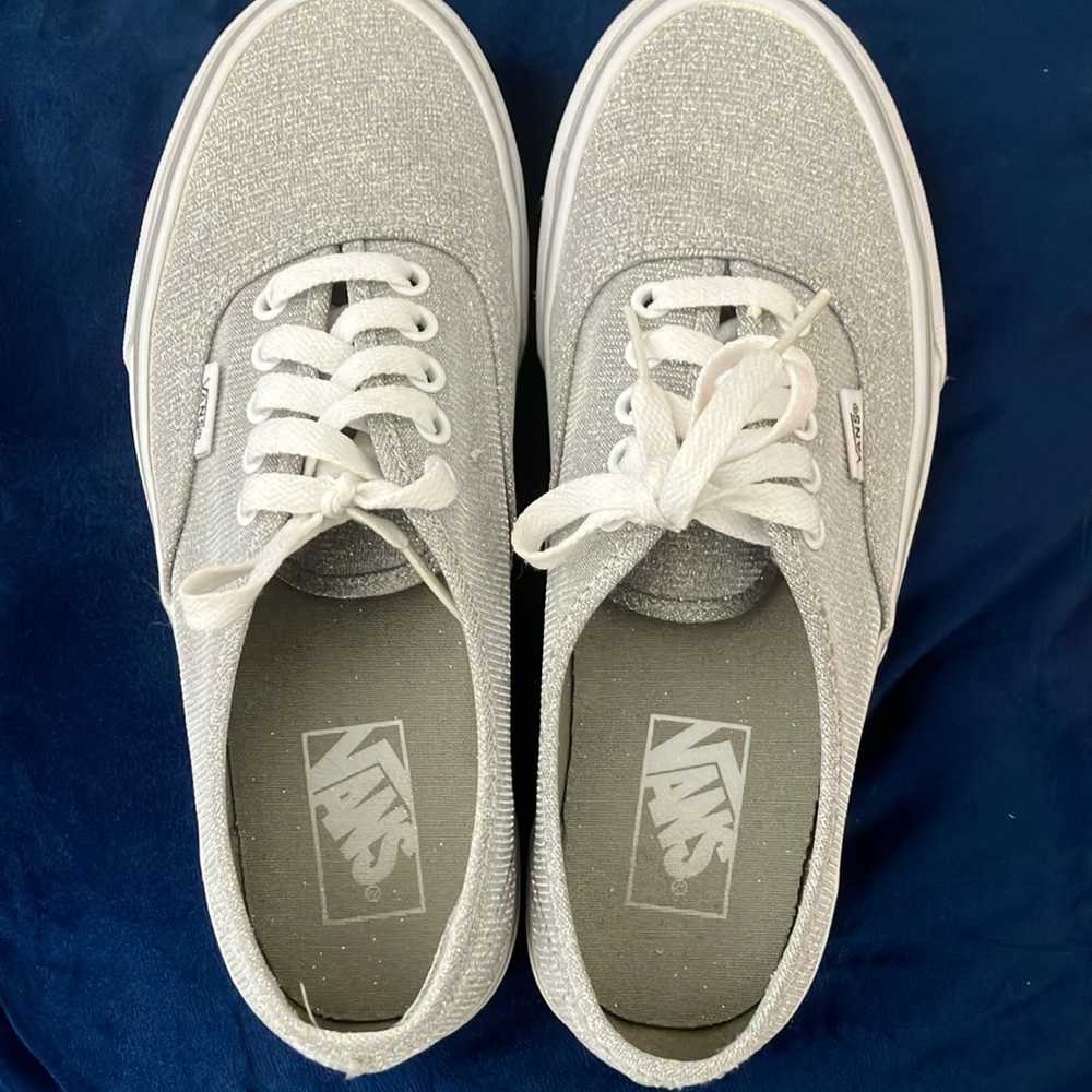 Vans Off the Wall Silver Glitter Sneakers Women’s Size 8/Men’s Size 6.5